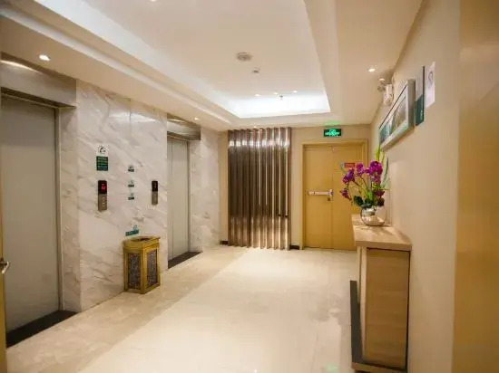 City Comfort Inn Hotel (Yichang China Three Gorges University Shuiyuecheng Shopping Mall)