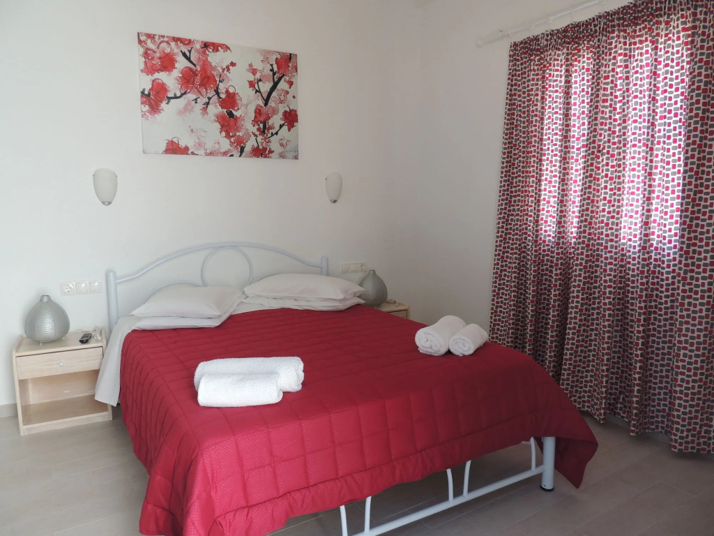 Anemos Hotel & Apartments