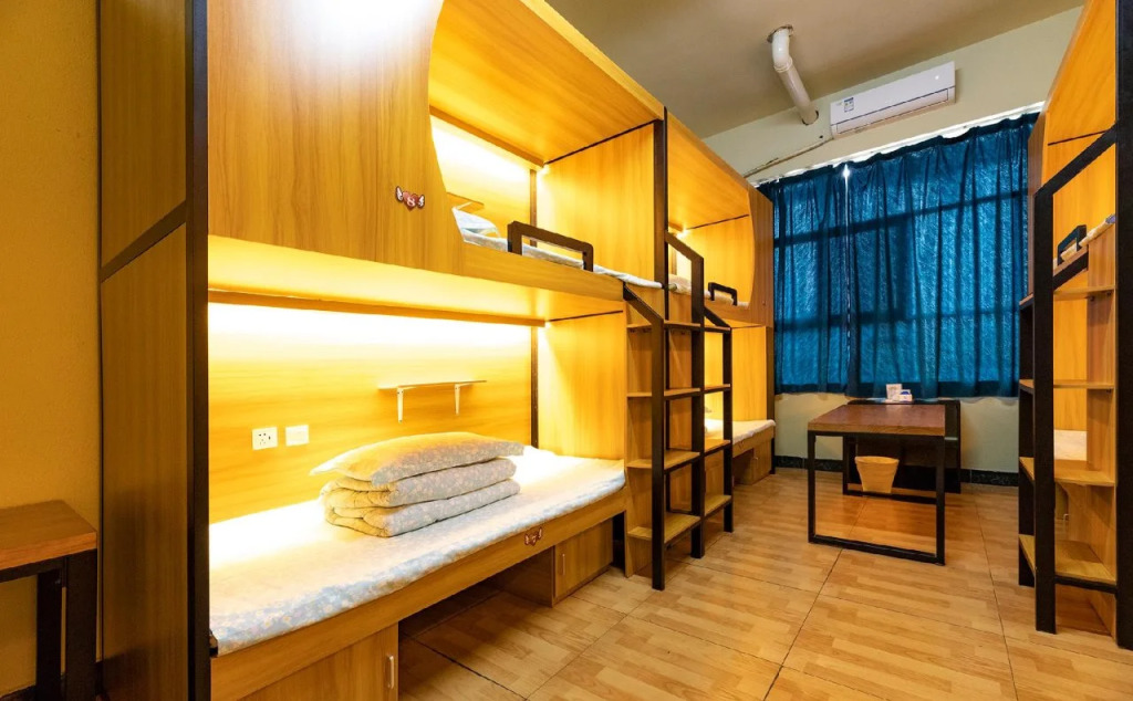 Terra Art Zen Hotel with Rooftop Zen Garden, Veggie Dining,Pick-up service,English speaking,Free Laundry