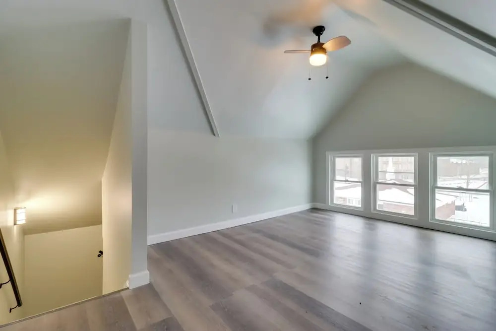 Near Midtown & Medical District! Updated Unit