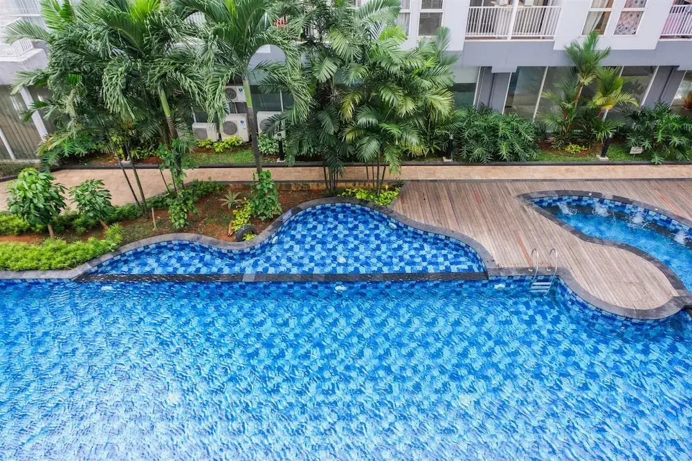 Comfort And Minimalist 2Br At Skylounge Tamansari Apartment