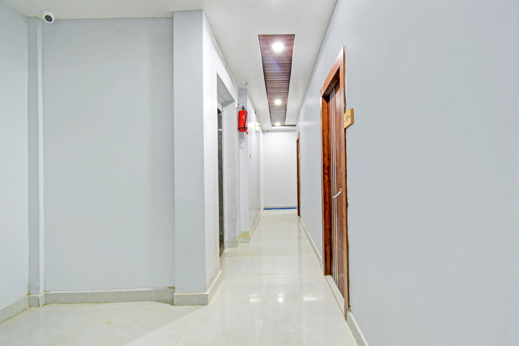 Hotel O RBS Square Inn Uppal