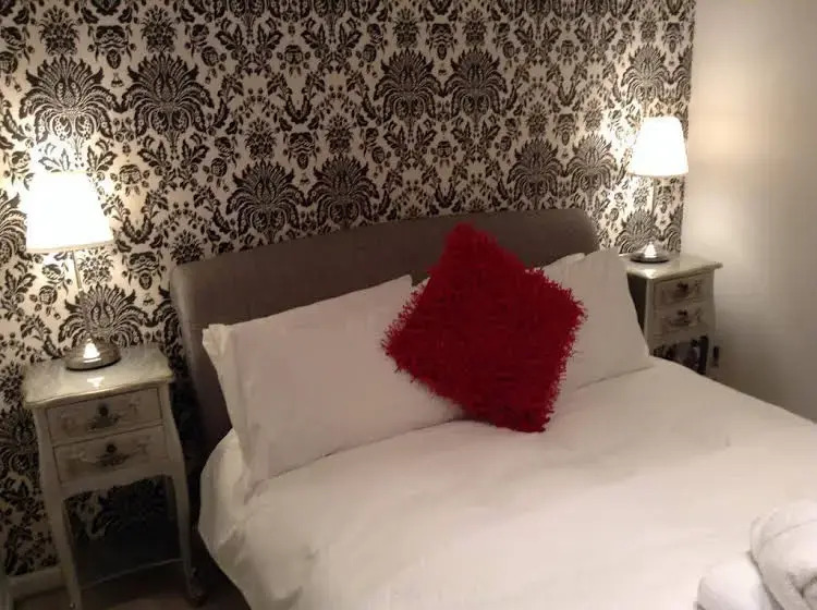 Mode Apartments - Urquhart Court