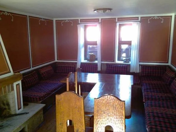 Hadji Neikovi Guest Houses