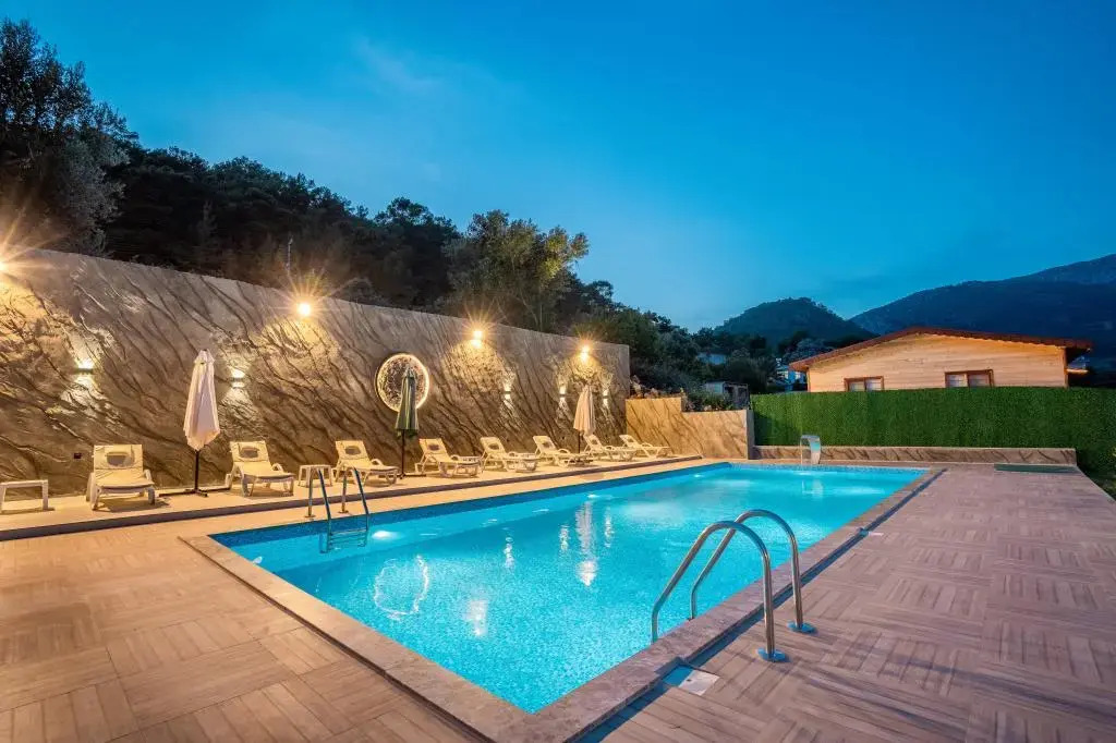 Karaoz Safir Bungalov