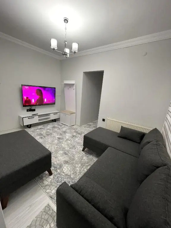 2+1 Luxurious Flat In Maltepe Beach
