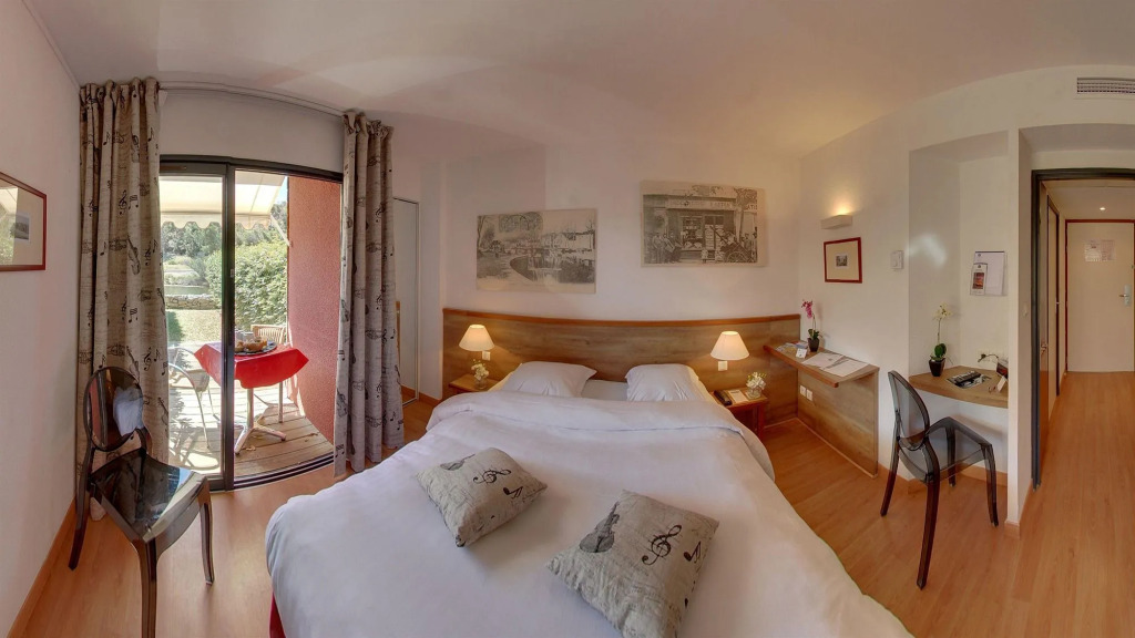 Hotel Le Phoebus Garden & Spa
