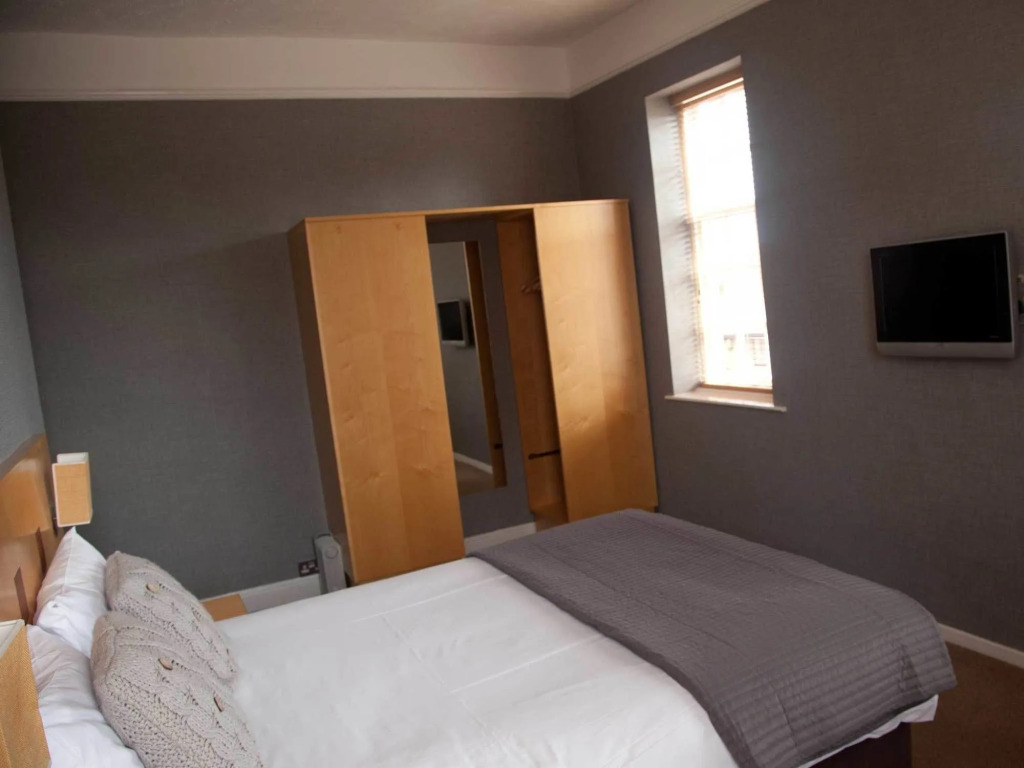 The Warwick Arms Hotel - The Coaching Inn Group