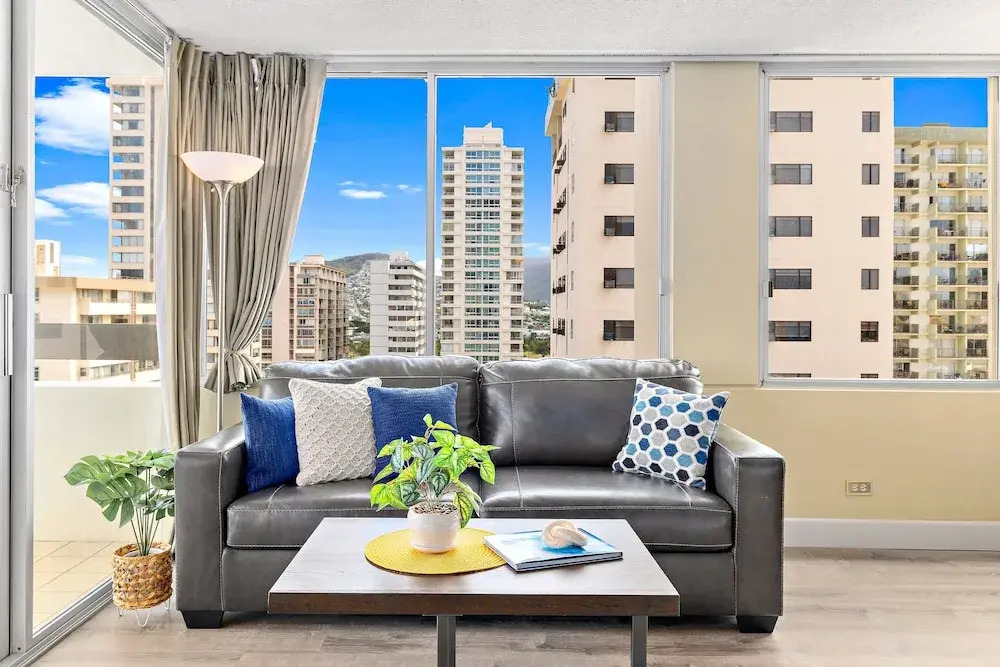 Pacific Monarch - 1 BR - Ocean & City Views
