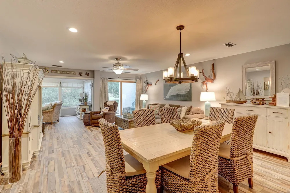 Fairwood Villa 159 by RedAwning