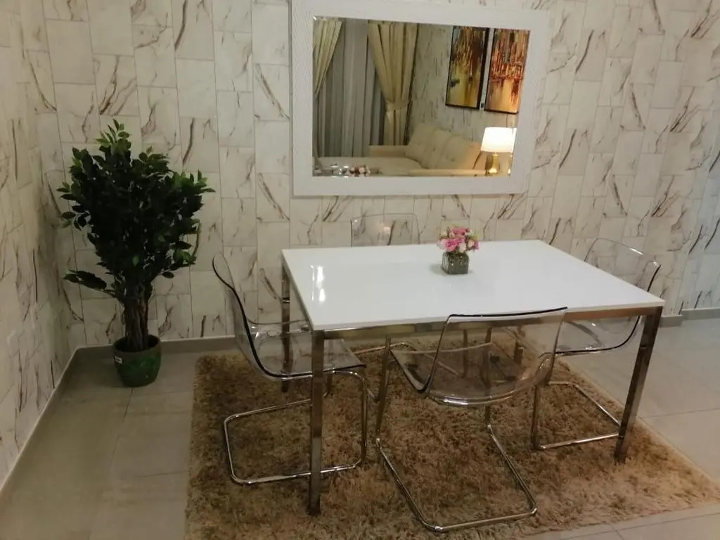 Success luxury apartment - 5 min away jbr beach - Free housekeeping provided everyday - Kids stay free up to 17 years age