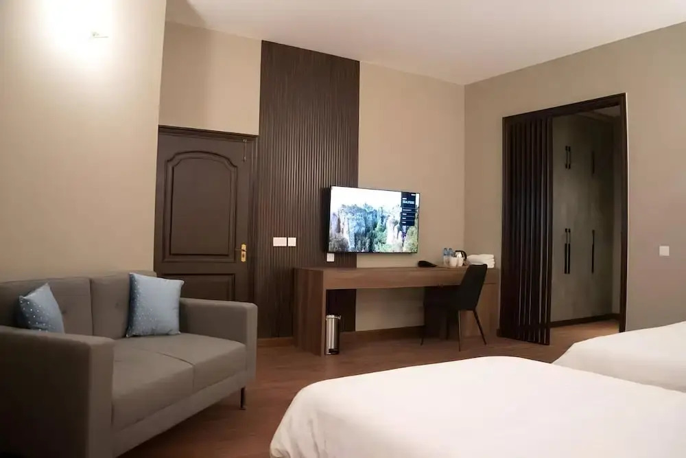 Hillside Residence E-7 by Paramount Hospitality