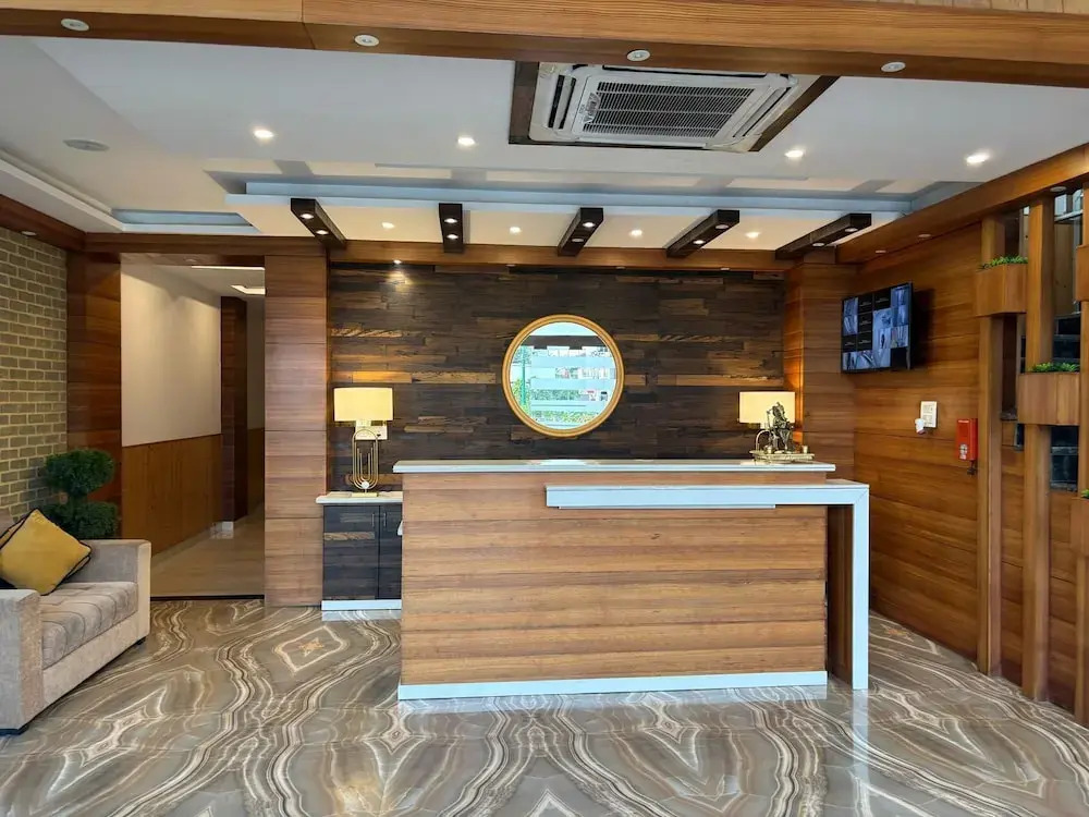 Hotel MJ Ghai Residency