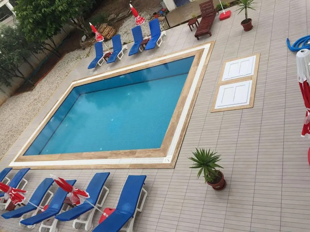 Dinc Otel