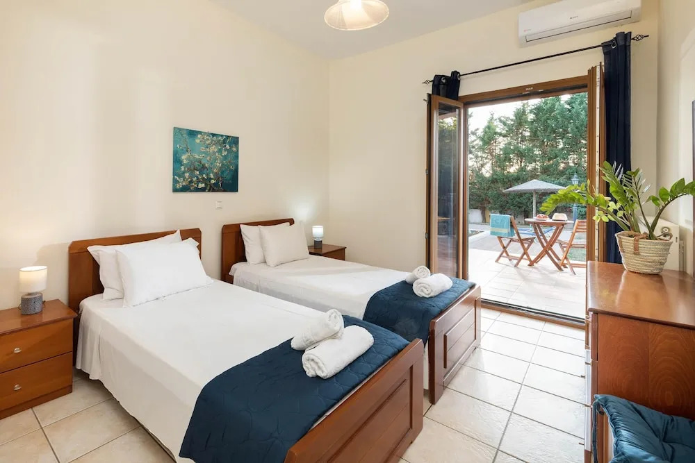 Villa Lefki Limni Retreat 300m from beach