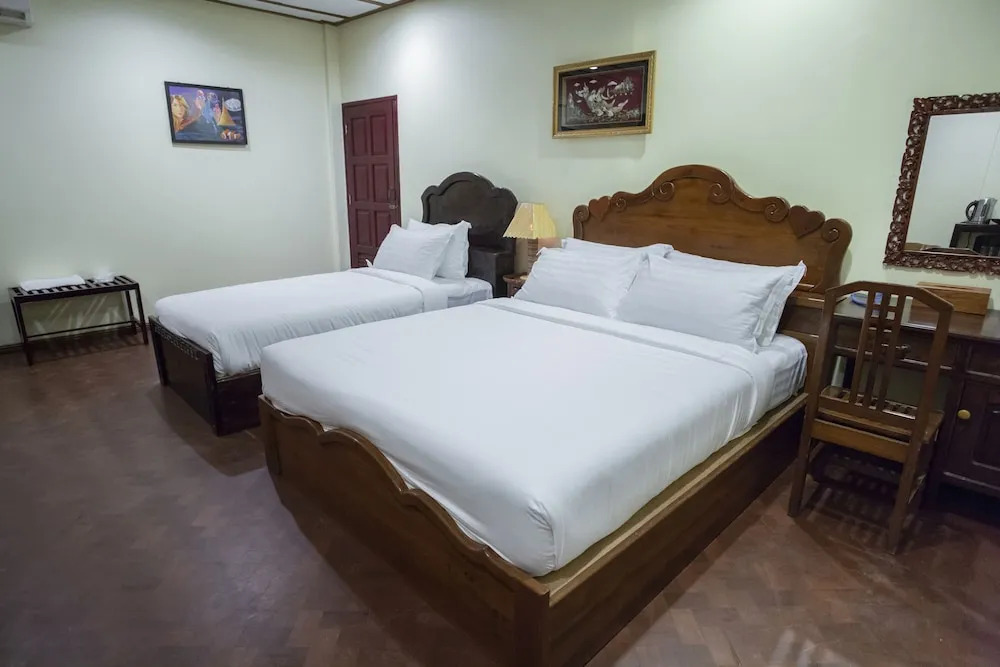 Royal GT Boutique Hotel