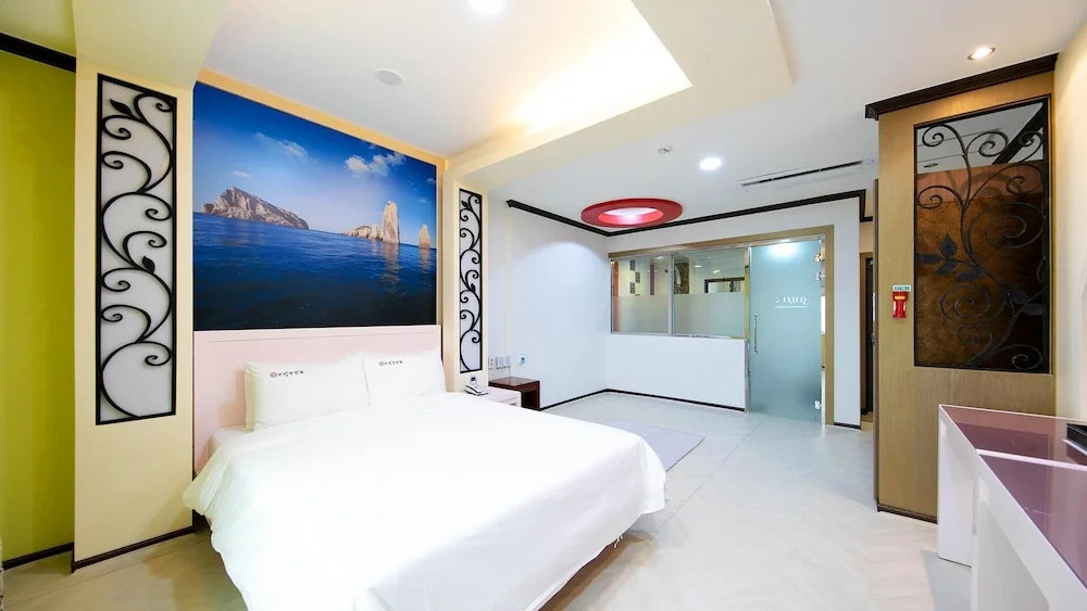 Yeosu The King Pension