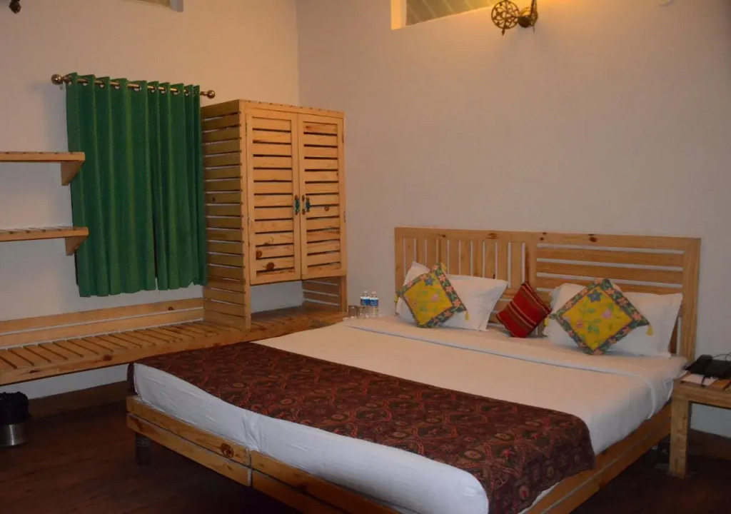 Sparrow Inn Ankur By OYO Rooms