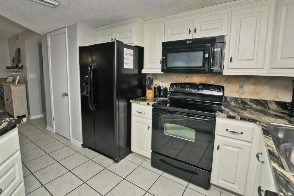 Phoenix V1008 by Youngs Suncoast
