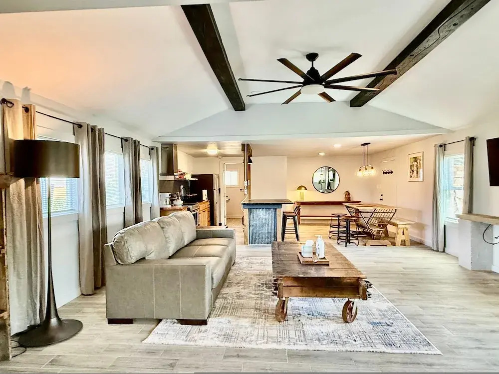 Comfortable Studio With Modern Touches 9A