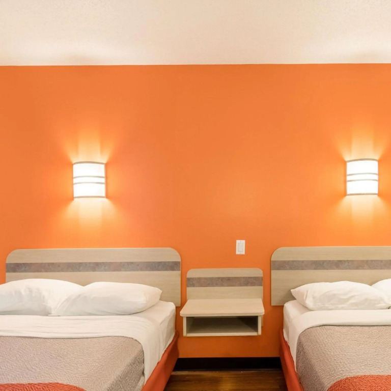 Motel 6-Newport, TN