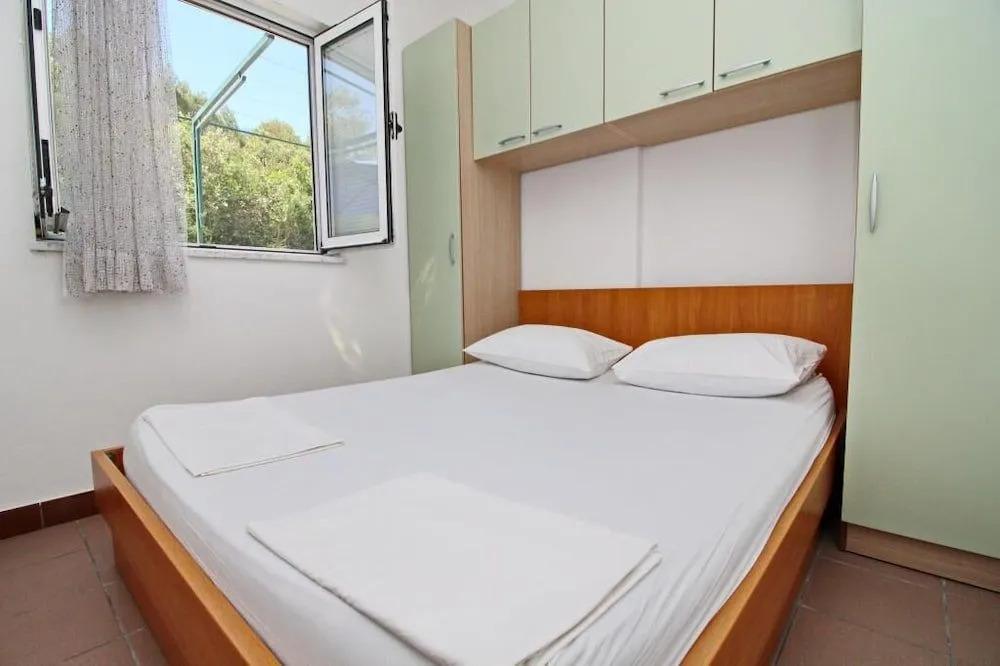 Apartments Neven