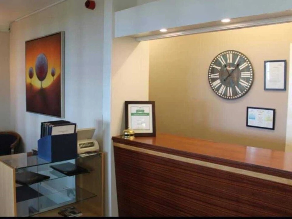 Cullen Bay Hotel