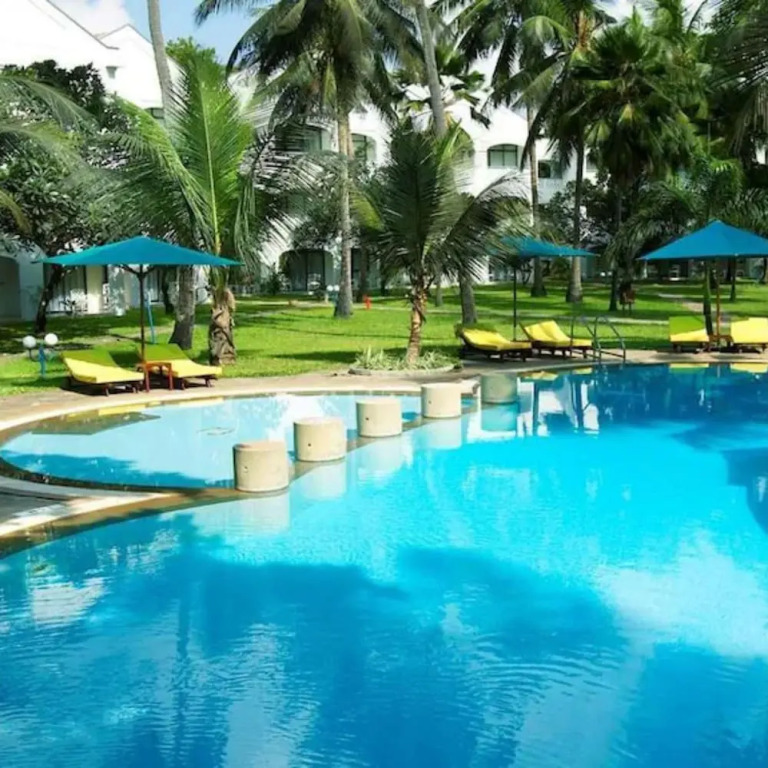 Sarova Whitesands Beach Resort Spa 4