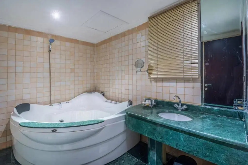 Al Muhaidb Residence Al Malaz  6 - Economic