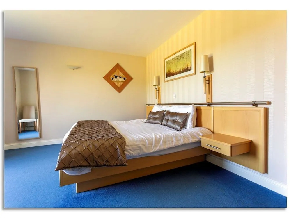 Holly Hill Inn
