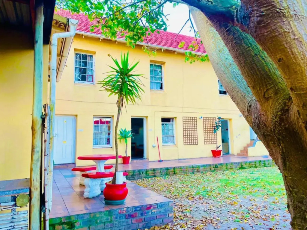 Jikeleza International Backpacker Lodge