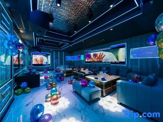 Xiangjiang Hotel Shishi