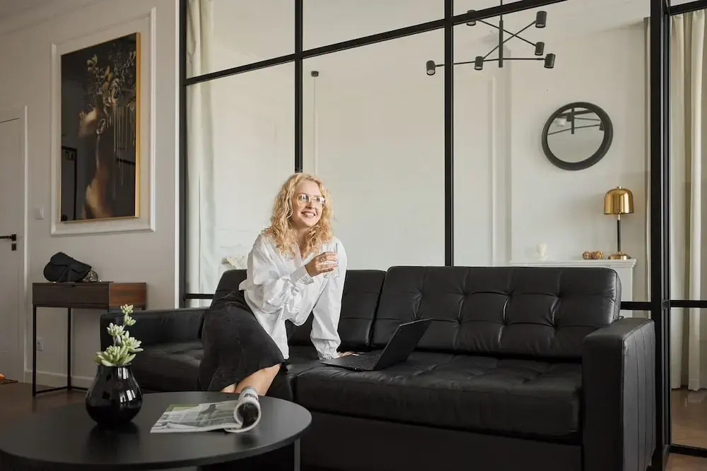 Granaria Riverside Suites by Downtown Apartments