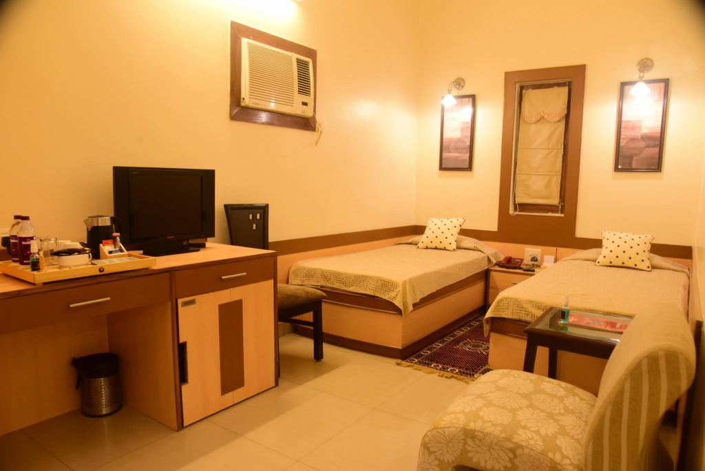Hotel Cresent - Near Assi Ghat Varanasi