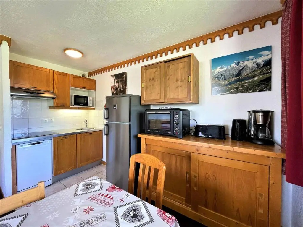 Appartement Les Menuires, 3 pièces, 8 personnes - FR-1-452-90