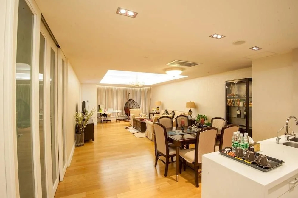 Nanjing ZD Laker Apartment