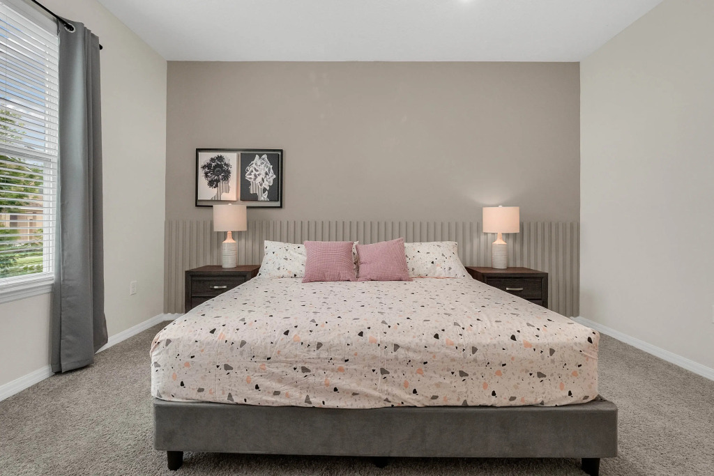 9 Bedrooms 6 Bathrooms Solara 9028 Fk