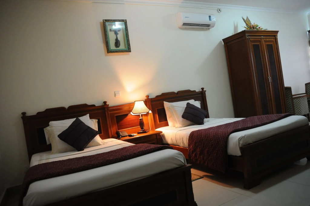 Crystal Palm Hotels