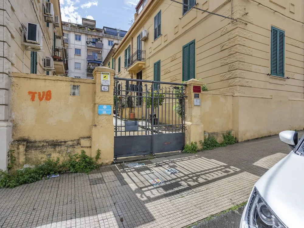 Engaging Apartment in Messina With Balcony