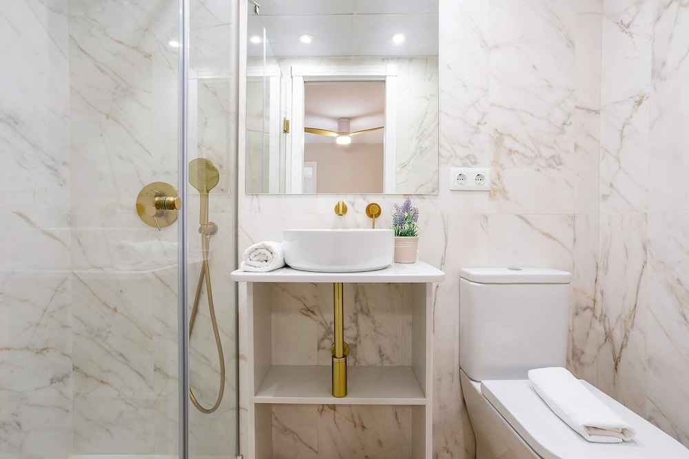 Exclusive apt in Cordoba Jewish Quarter. Almanzor