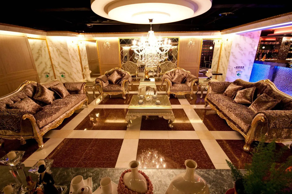 Jun Long Hotel