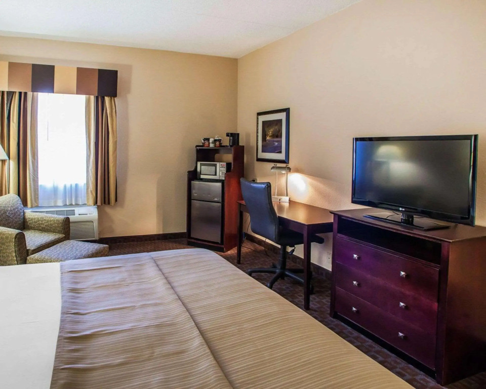Quality Inn & Suites Peoria North