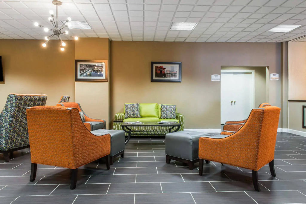 Ramada by Wyndham New Kensington