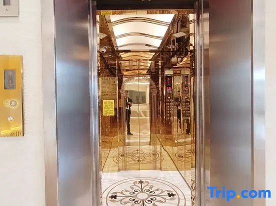 Jijia Business Hotel (Hailin High-Speed Railway North Station)