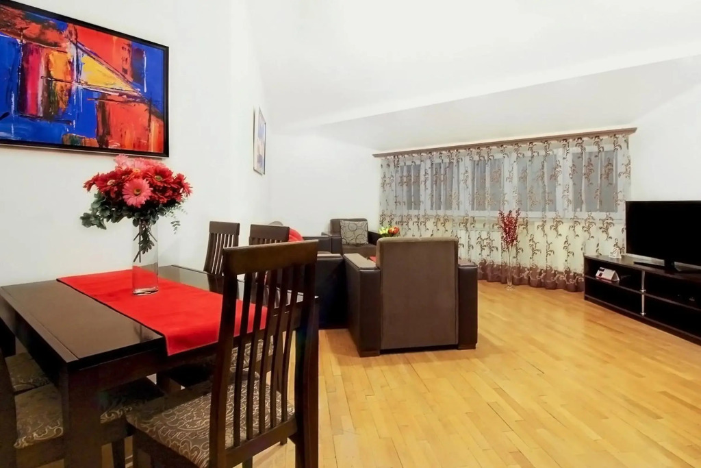 Apartment at Chaykovski Street (New Building)