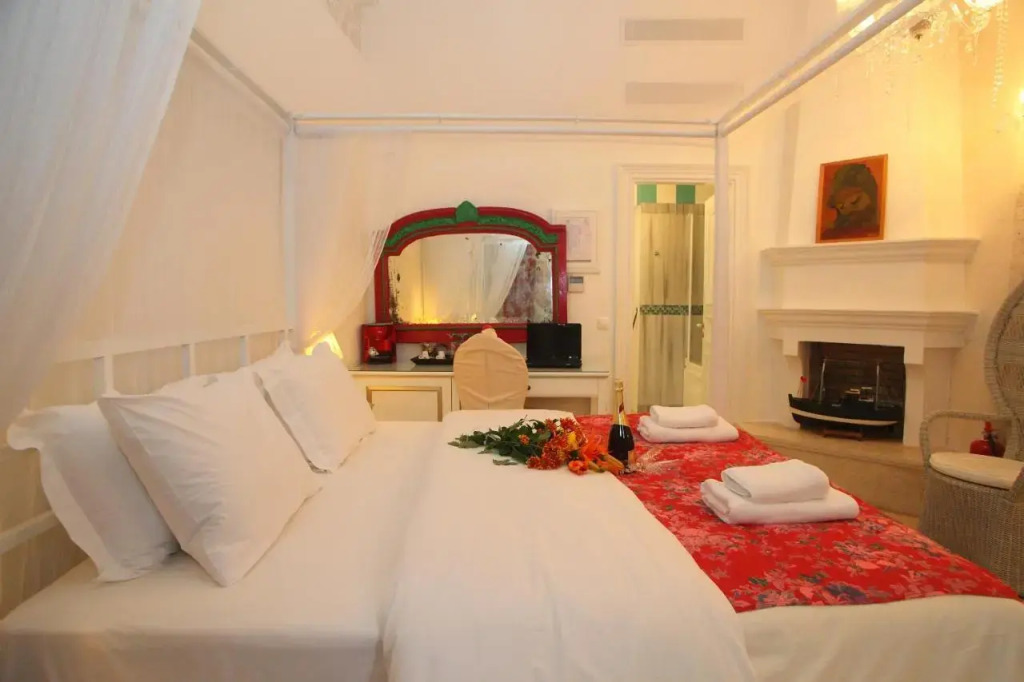 The Aigli 1800 Boutique Hotel