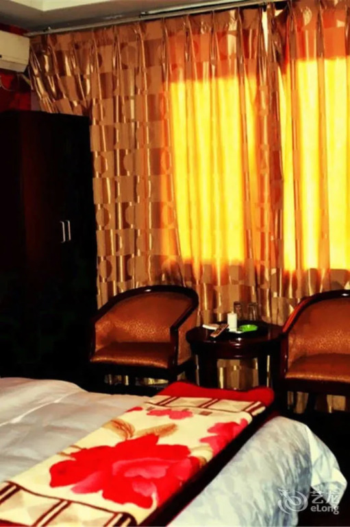 Shuangliu Xinshiji Hotel