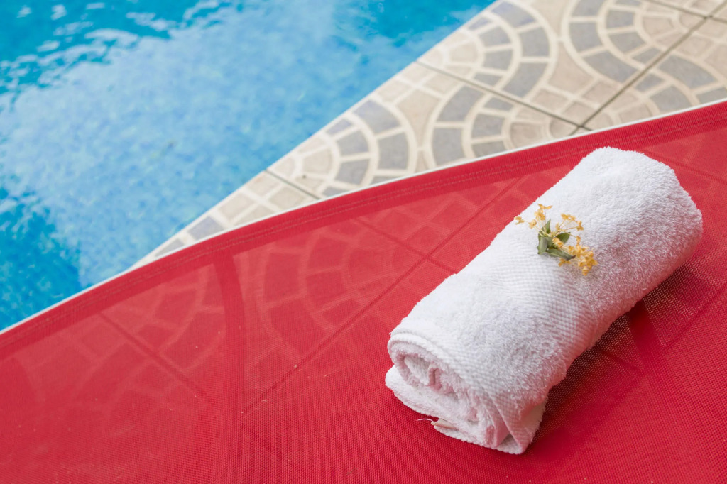 CLUB IBIZA - Party Hotel & Beach Club