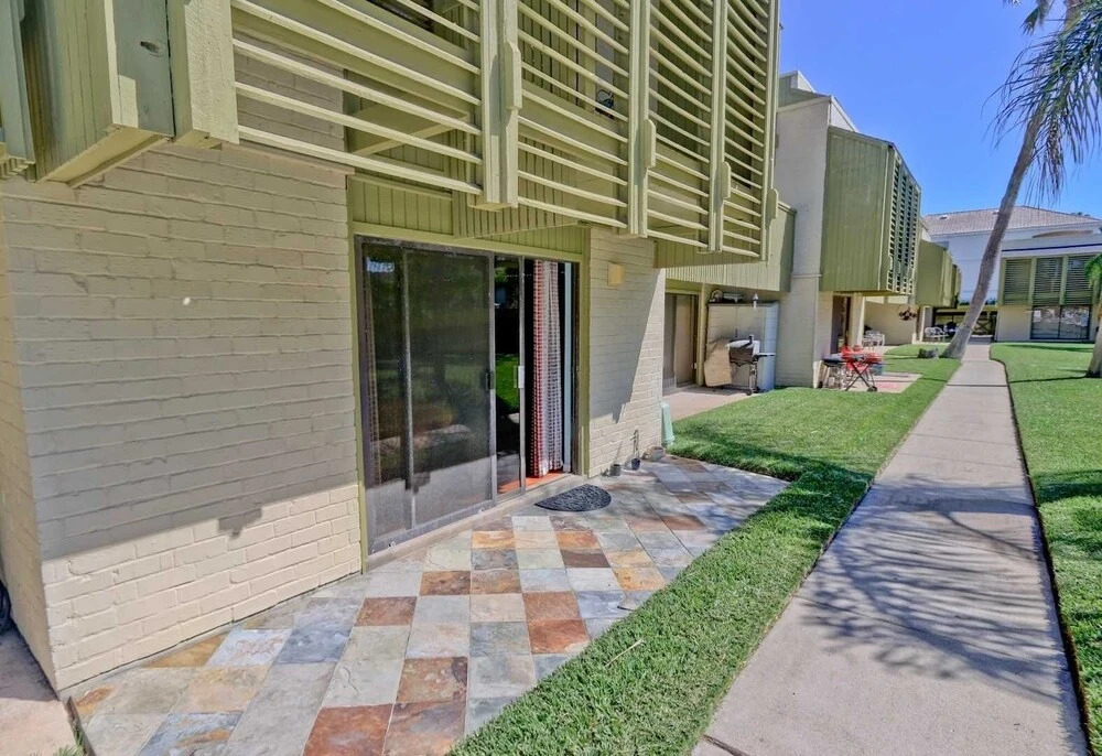 110 Las Brisas Poolside 2 Bedroom Condo