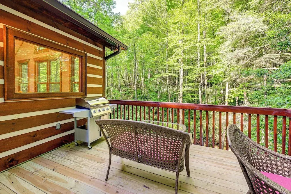 Creekside Lodge ~ 4 Mi to Sapphire Valley Resort!